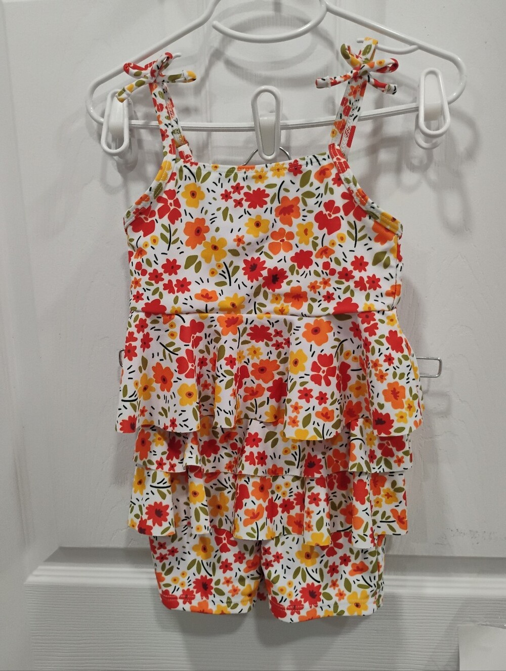 🩷3/$21... Girls 4-5Y bathing suit.